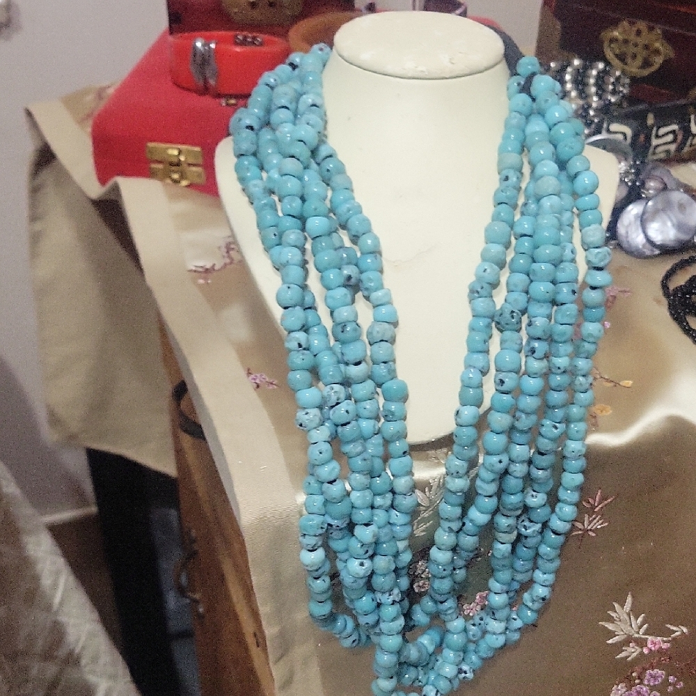 Turquoise Beaded Necklace/ LARIMAR